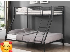 lits superposés Commandez vos lits superposés en fer 3 places hauts et solides, 2 en bas, 1 en haut et il sera disponible 24 heures après votre commande. prix 190 000cfa
Payer à la livraison