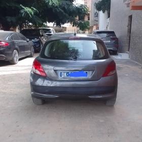 Peugeot 207 2012 *WANTER RANG MOUY GAW!!*
Peugeot 207 Tres Propre
*année: 2012/ Climatisée/ manuel diesel/ visite technique et assurance en cours/ En Tres Bon Etat*
*- CONTACT APPEL OU WHATSAPP:
78 271 82 78
*- Visible a Sacre Coeur*