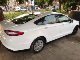 FORD FUSION Ford Fusion 
Année 2013
Essence 
automatique 
climatisée 
4 cylindres 
140.000km 
