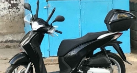 Moto SH Scooter Sh en très bon état à vendre.
Me contacter au 775230145
