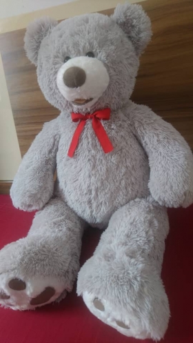 Grey Teddy Bear  Mignon et adorable peluche ours taille xl de 80cm de hauteur avec sa belle couleur grise et ses jolis coussinets,vous allez sans doute l