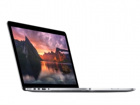 Macbook pro  A vendre macbook pro retina 2015 core i7, garantie ➡️ 06 mois, livraison possible, dans un état impeccable, très propre venant des usa. 
