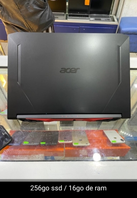 Acer NITRO 5 2020 Core i5 10th generation. Ram 16 go. Disque dur SSD 512. NVIDIA GTX 1650 4 go dédié. 2 slot SSD et un slot HDD. Facture plus garantie et livraison à 2000 fcfa.